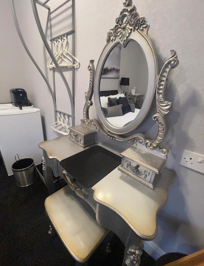 Phildene Suites Blackpool Eksteriør bilde